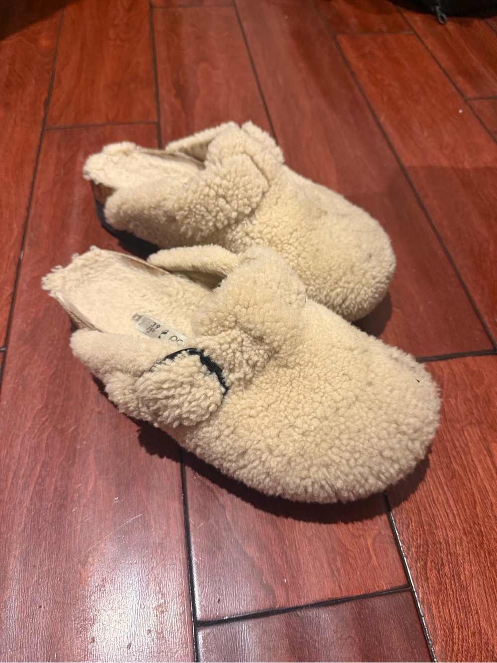 Women’s Cozy Cream Birkenstocks Sherpa Slip-On Slippers